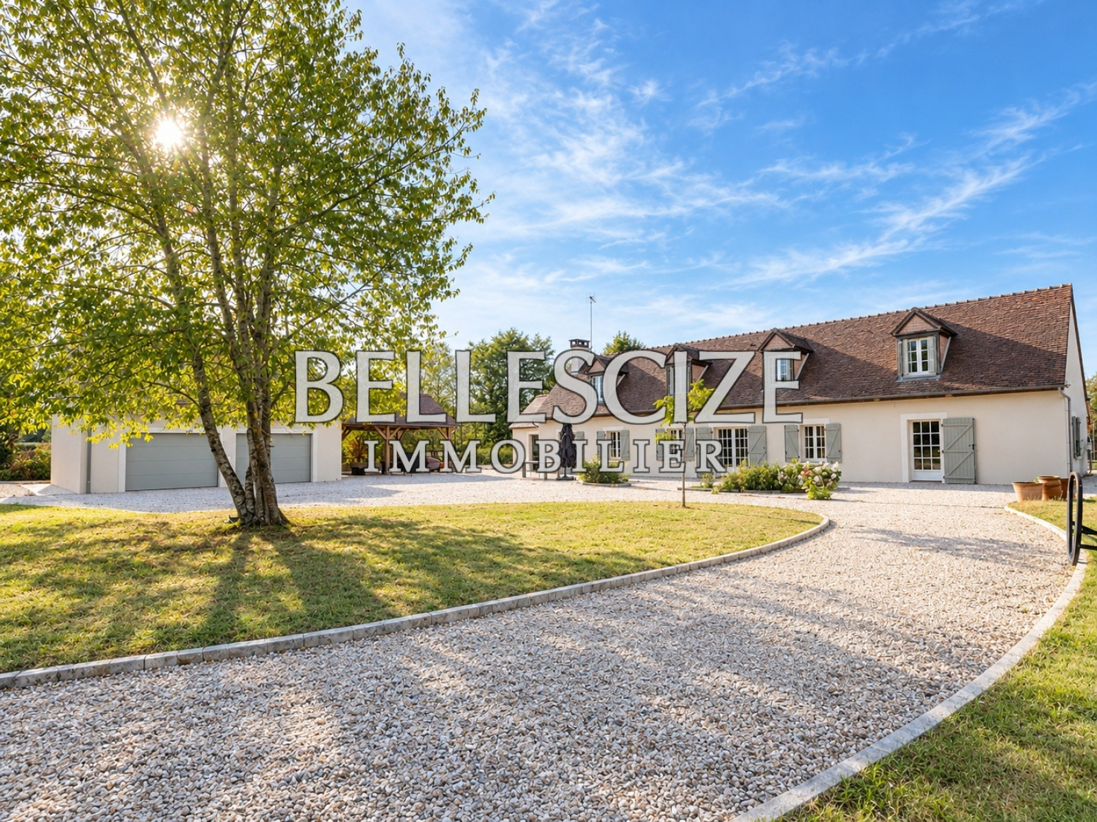 Maison 7 pièces 197 m² · à Varennes-Changy · 197,4 m² · 465 000 €